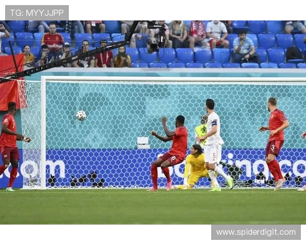 巴黎点球引罗马球迷怒斥抢劫事件